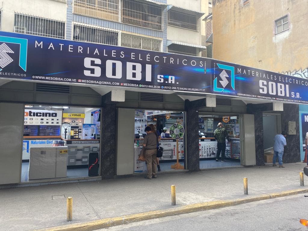 Edificio Linery Materiales Eléctricos SOBI,S.A — foto