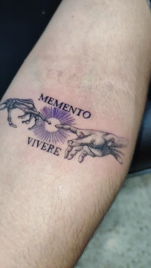 11-11 Gallery Tattoo — foto