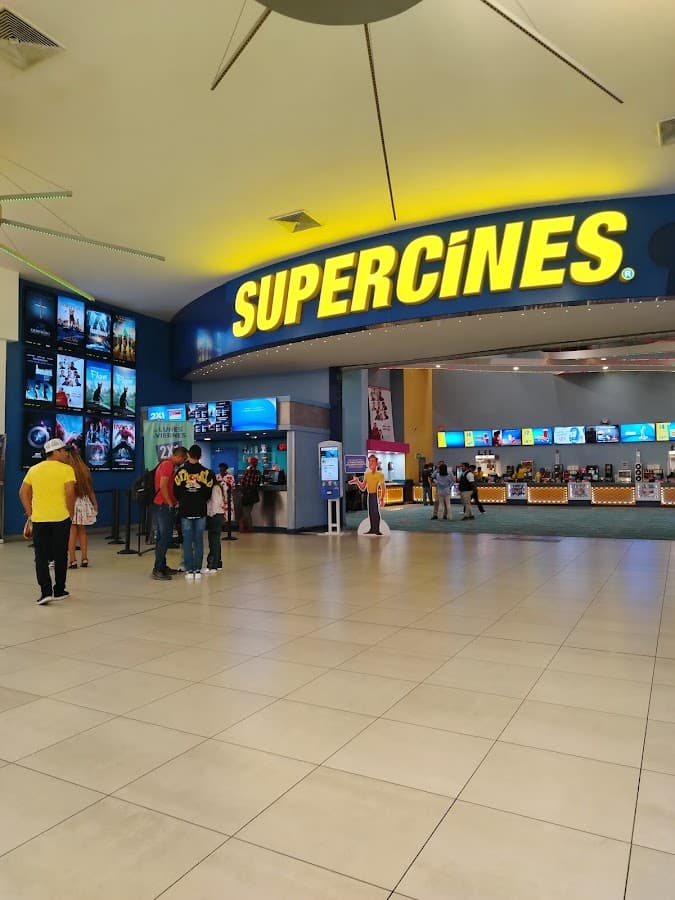 C.C. Riocentro Norte