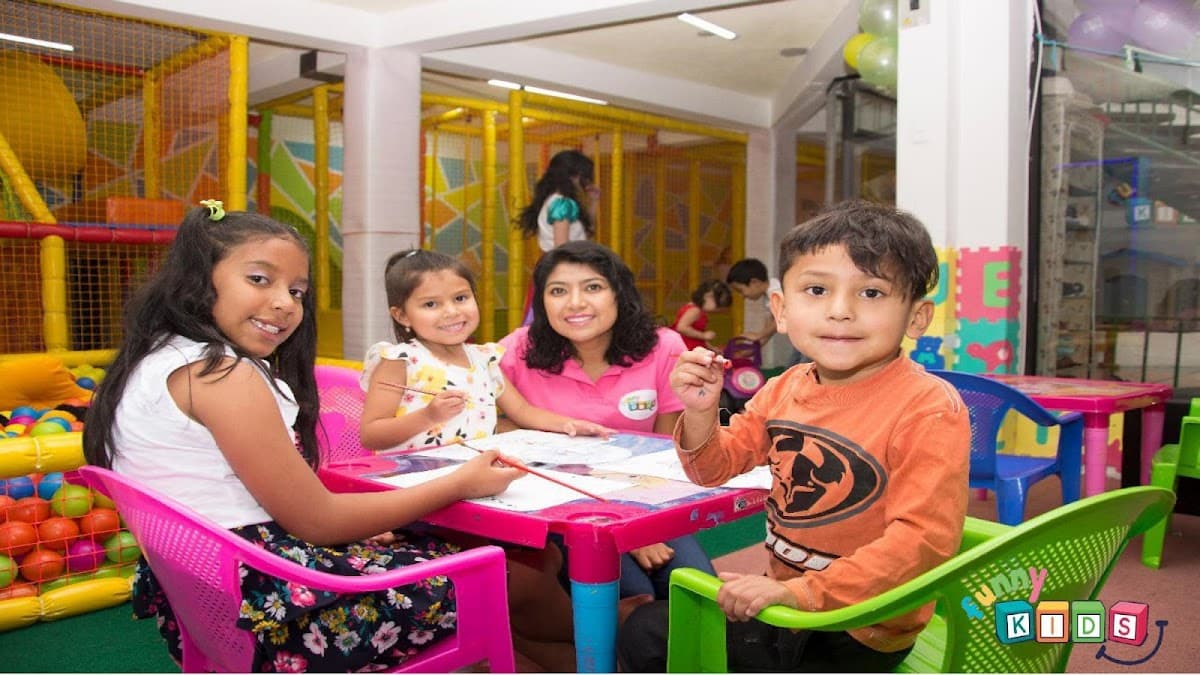 Parque de juegos Funny Kids — foto