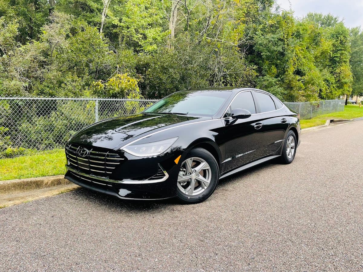 Carz Luxury Auto Rental on TURO — foto