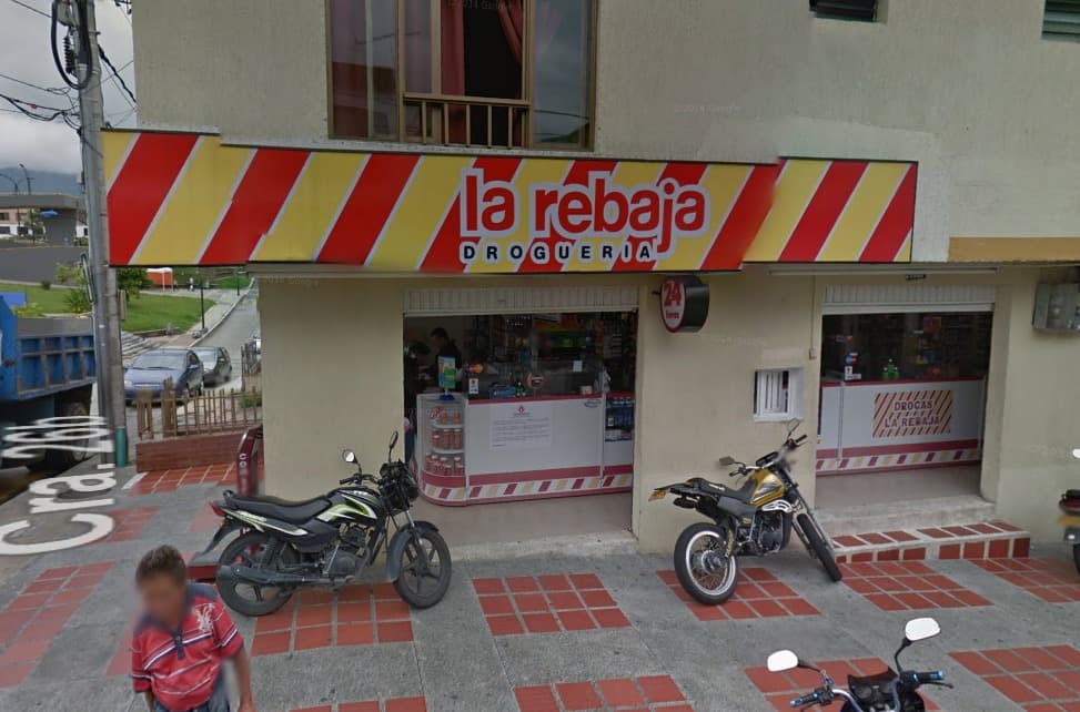 la rebaja Plus No. 9 DROGUERIA Y MINIMARKET Intercambiador Cuba Pereira