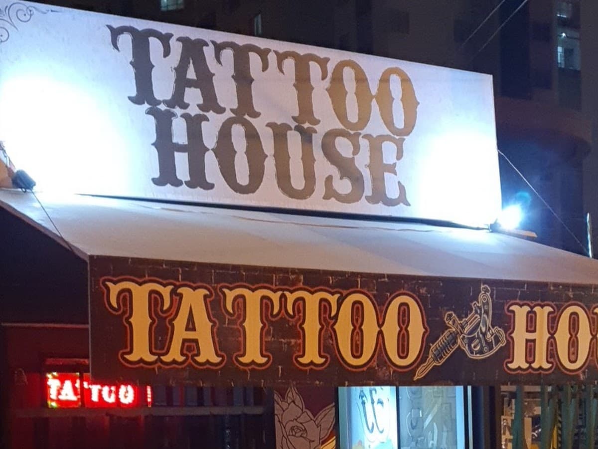 Black Panther Tattoo Studio — foto