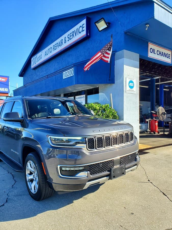 Maxi's Mechanics Auto Repair & Service - Beach Boulevard