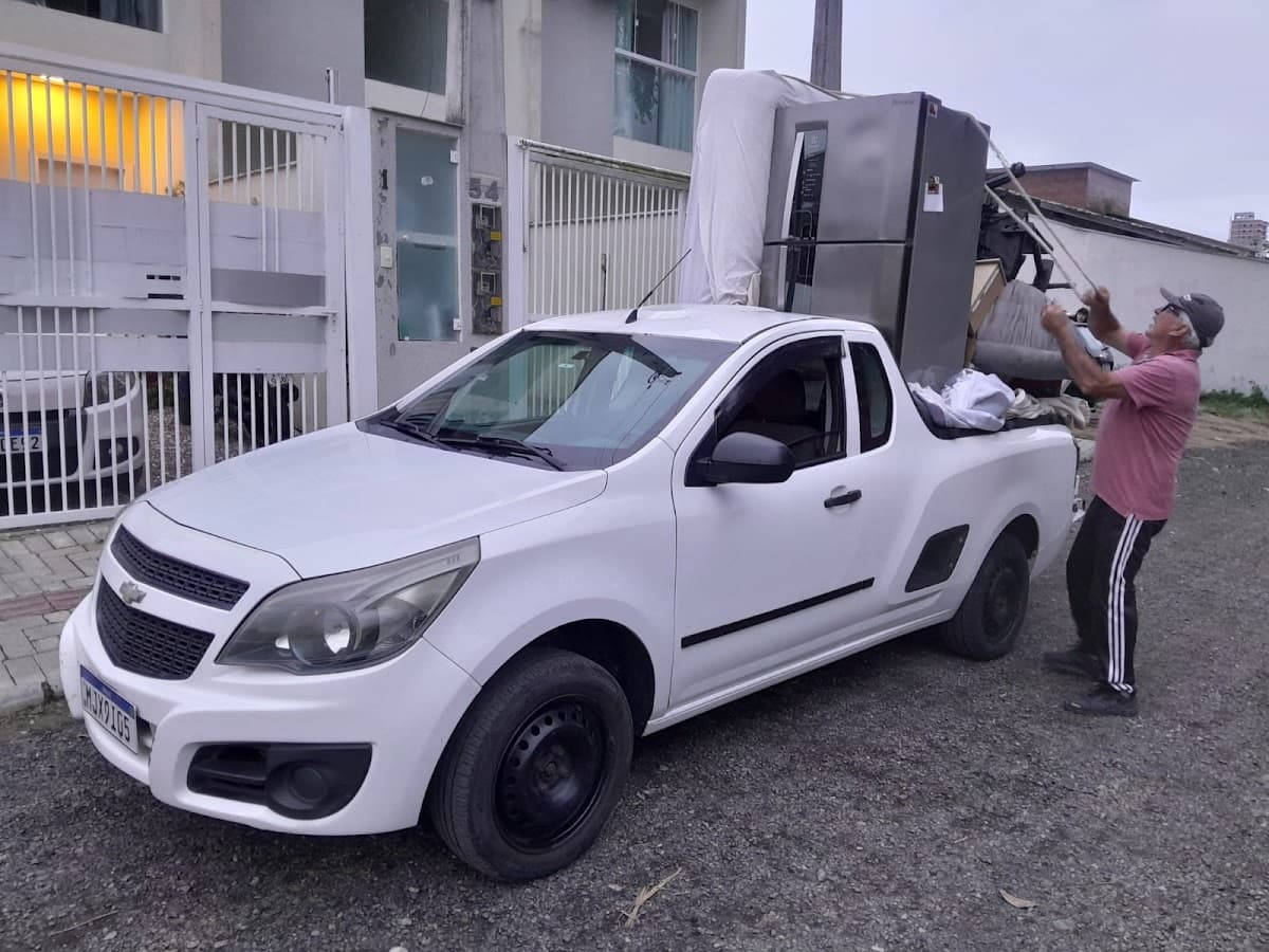 Tombini Transportes — foto