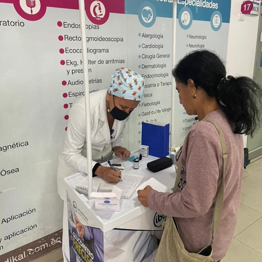Centro de Especialidades Médikal Garzota — foto