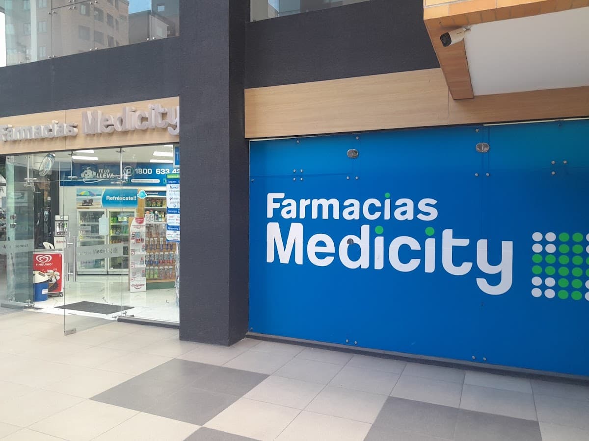 Farmacias Dr. Frei (República de El Salvador) — foto