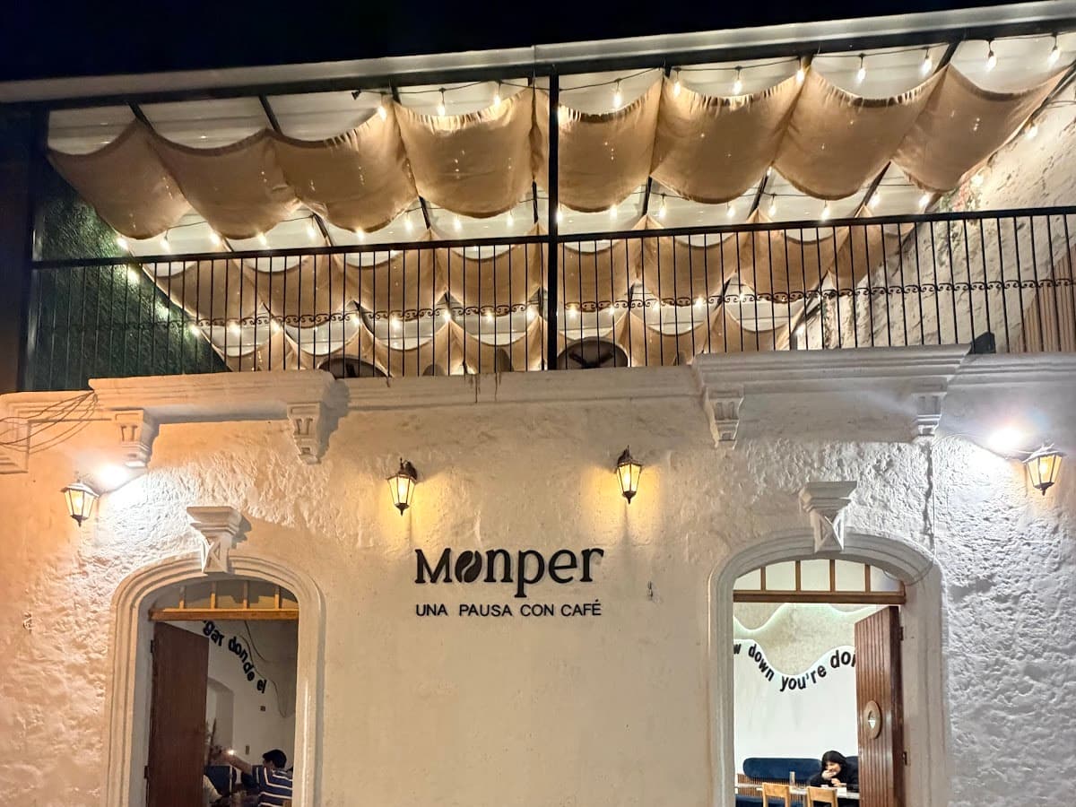 Monper Café