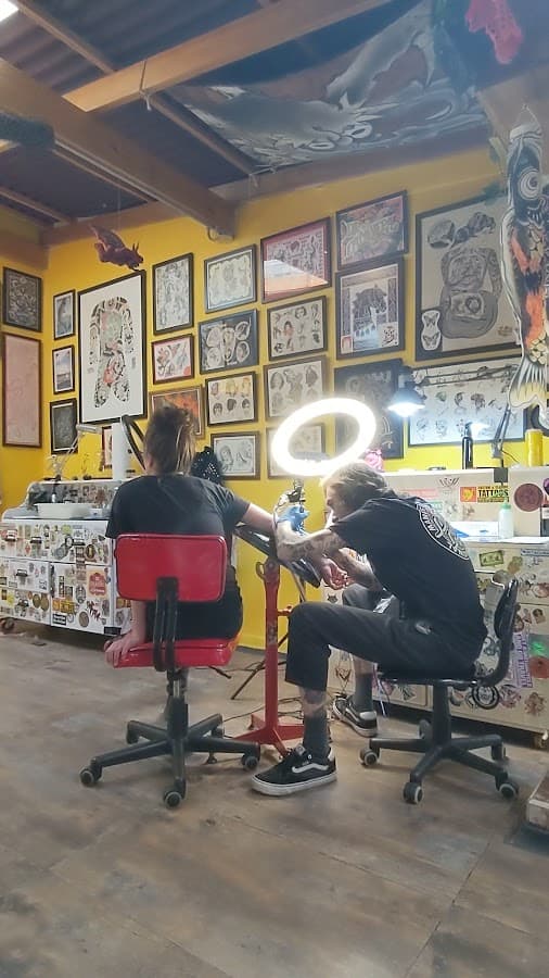 Dr. Calavera Tattoo Studio — foto