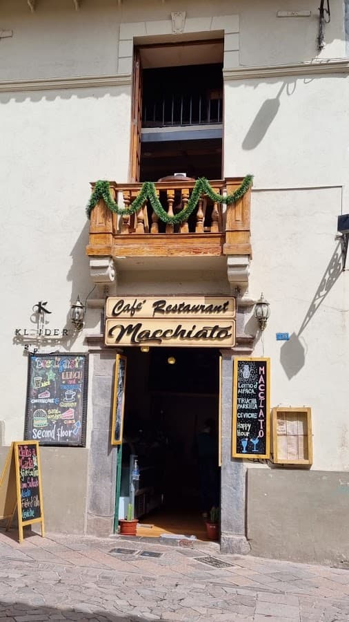 Cafe Macchiato