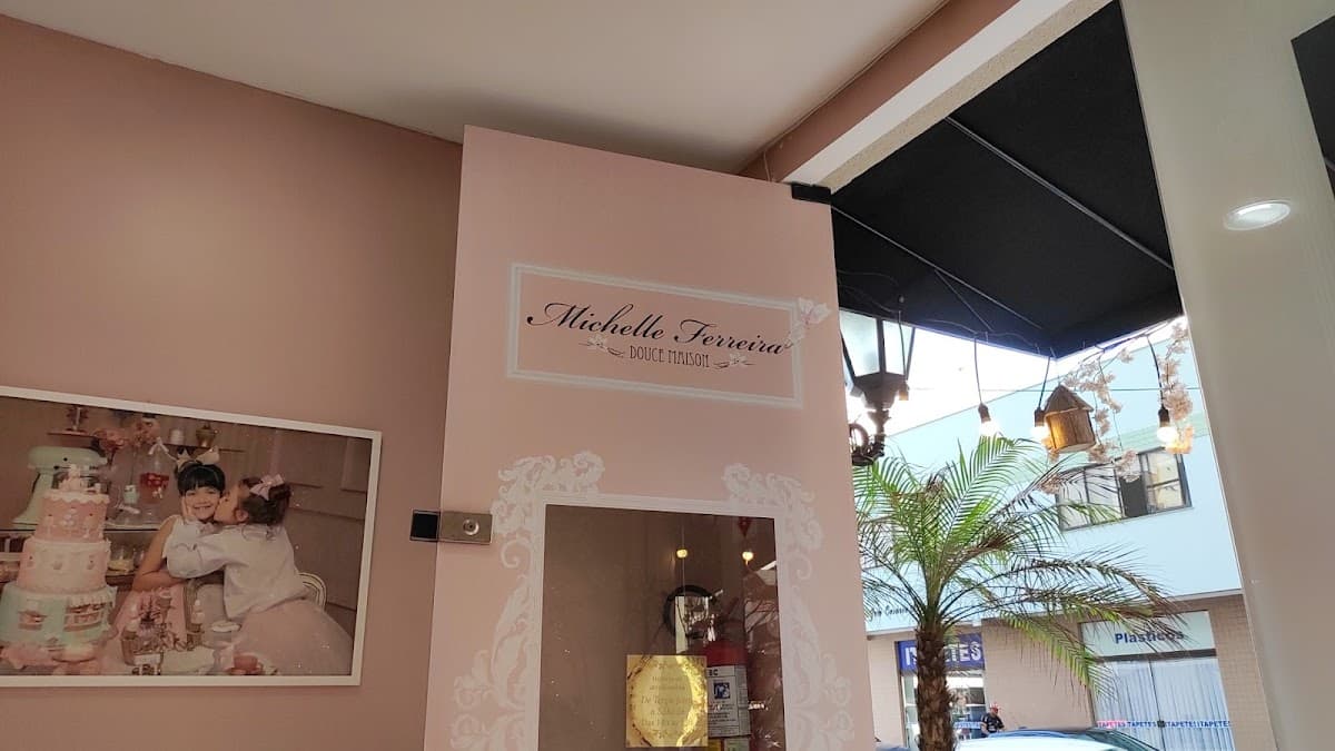 Michelle Ferreira Douce Maison