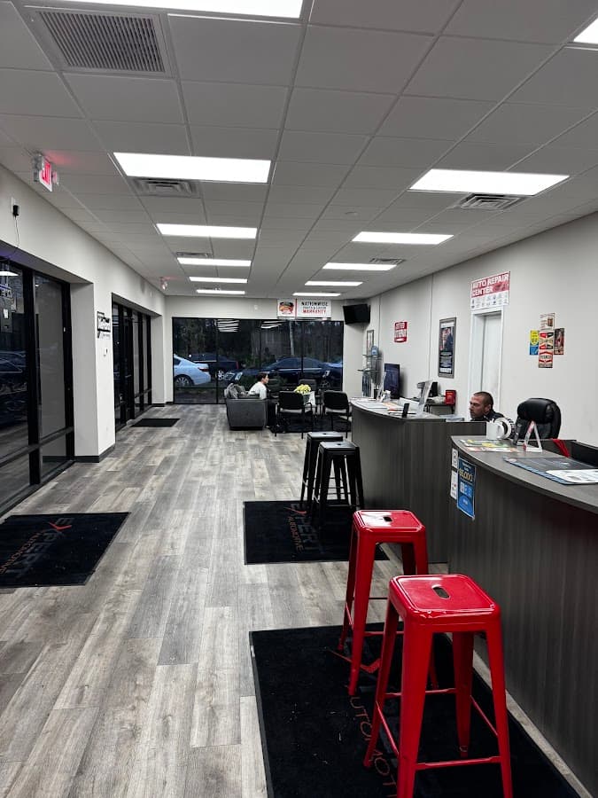 Expert Automotive — foto