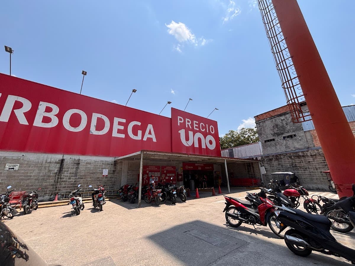 Hiperbodega PRECIO UNO