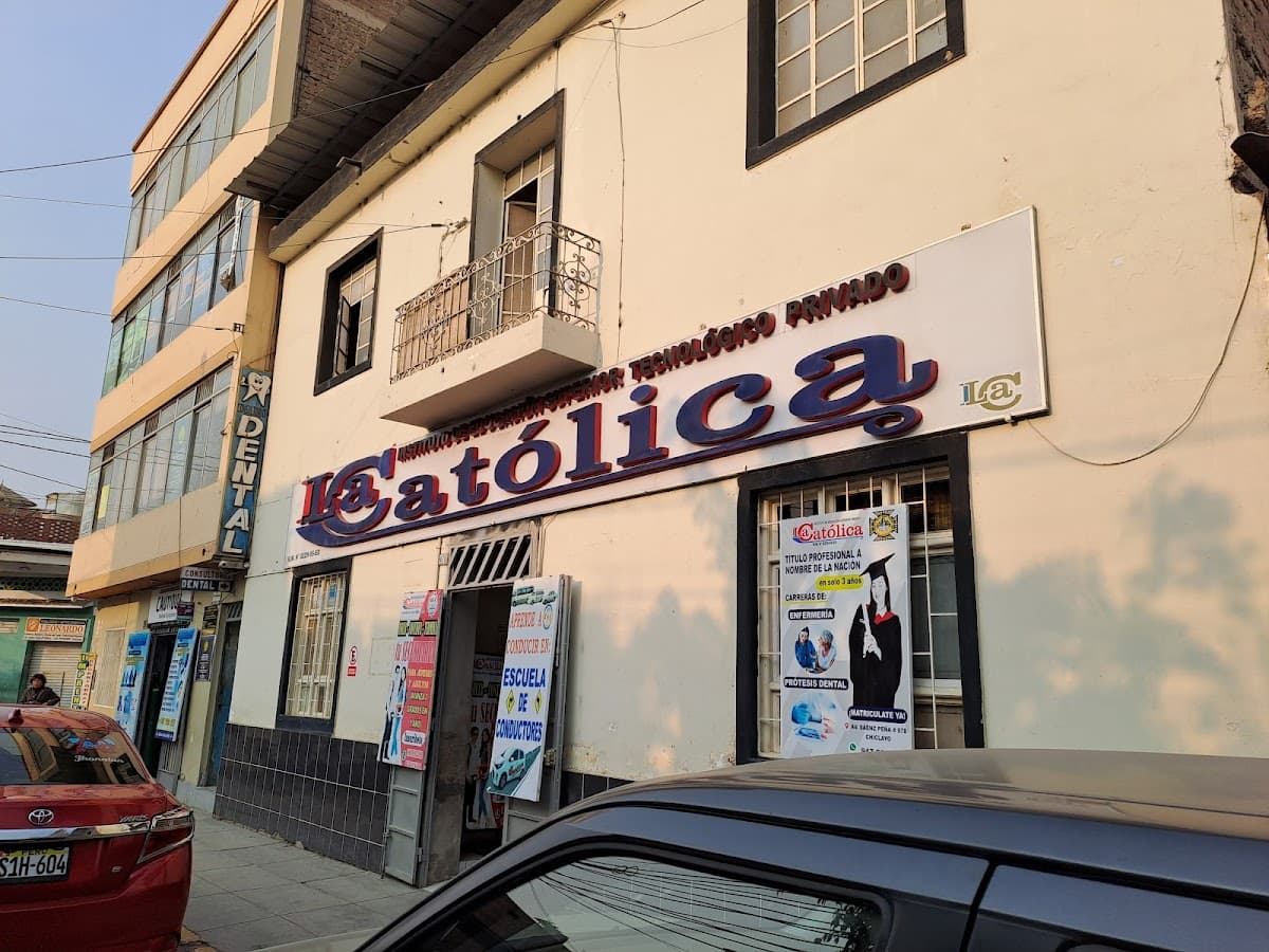 La Catolica Instituto