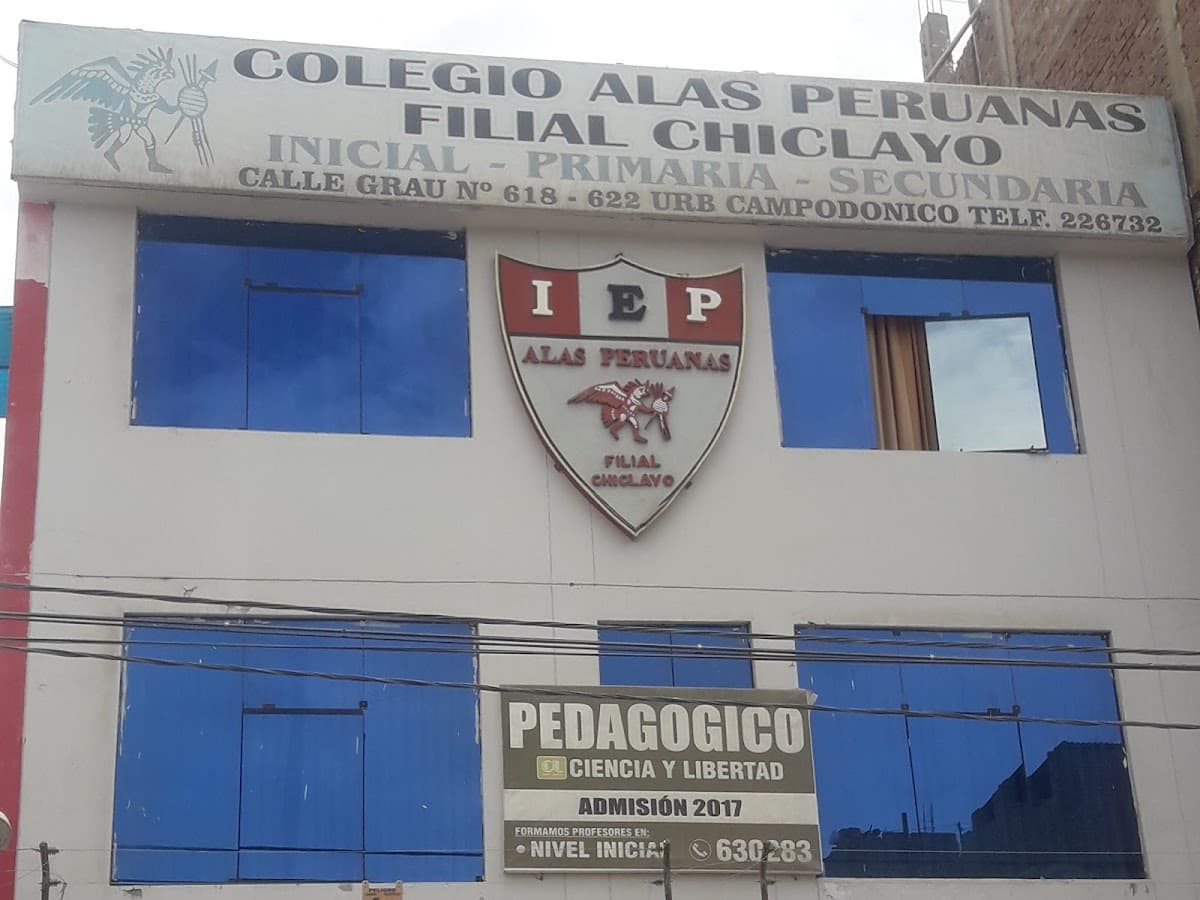 La Catolica Instituto — foto