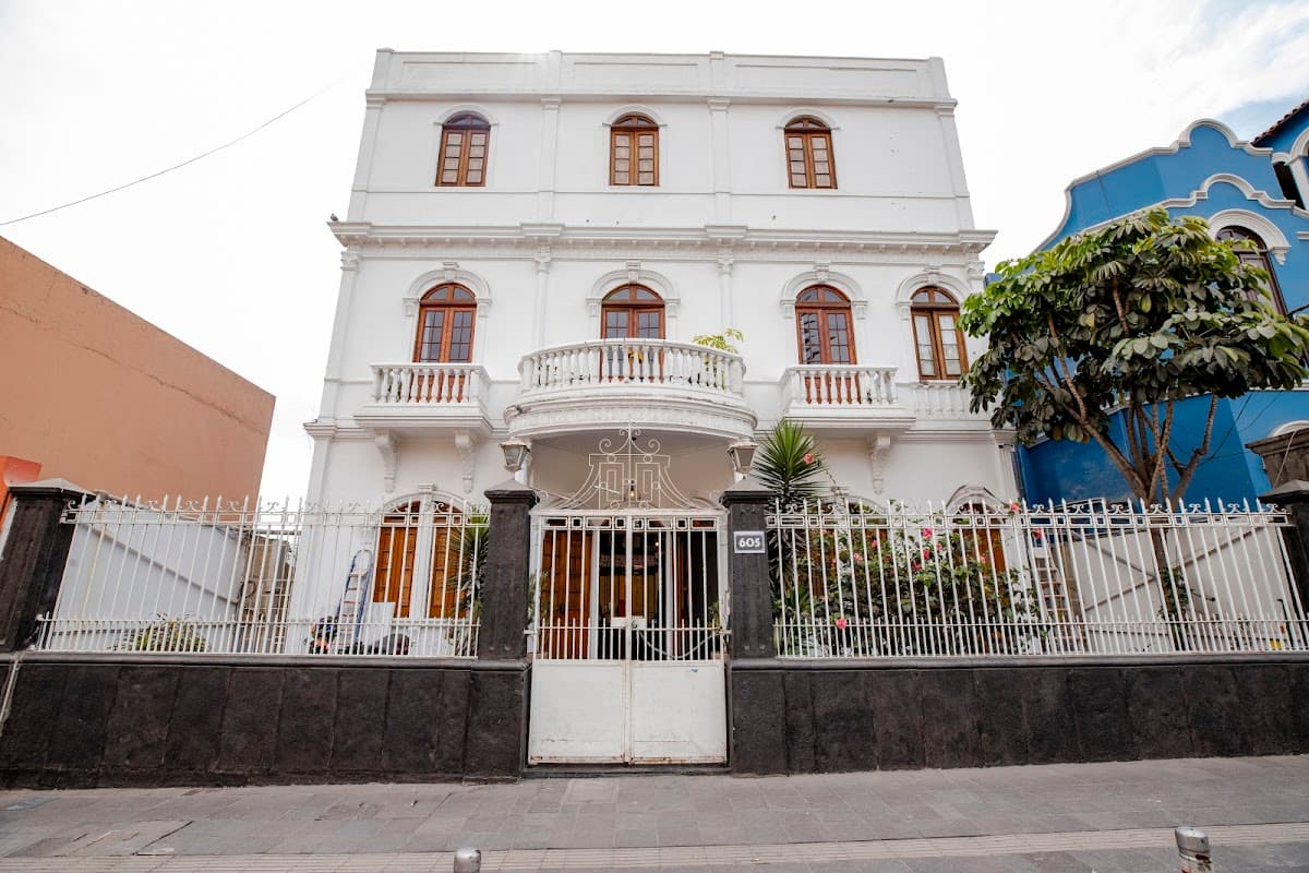 Econunay Hostels — foto