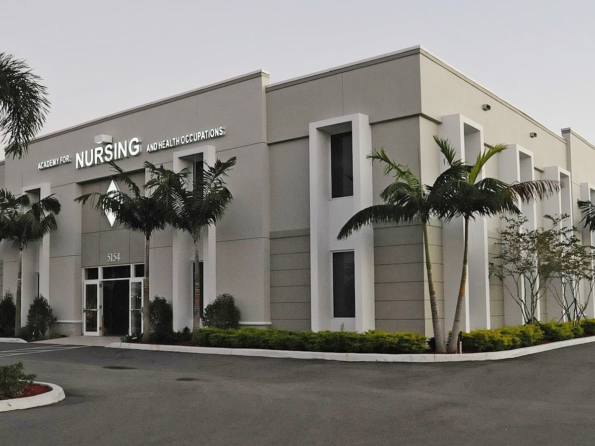 HCI College — foto