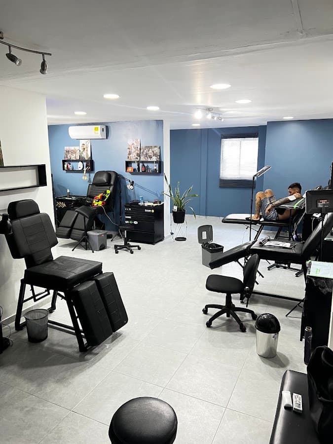 INKSIGNIA TATTOO STUDIO