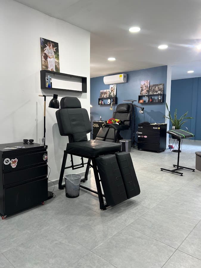 INKSIGNIA TATTOO STUDIO — foto