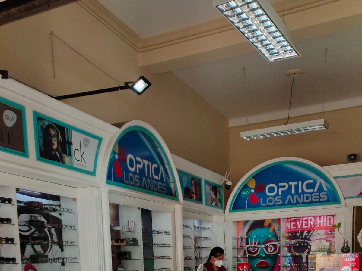Centro Óptico Alemán — foto