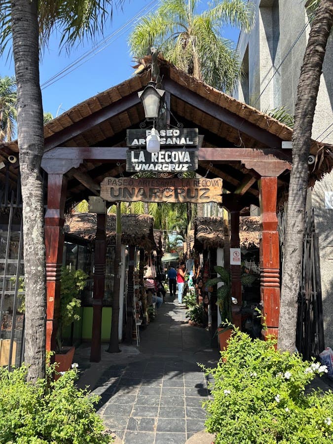 Paseo Artesanal La Recova
