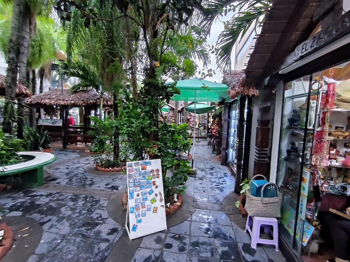 Paseo Artesanal La Recova — foto