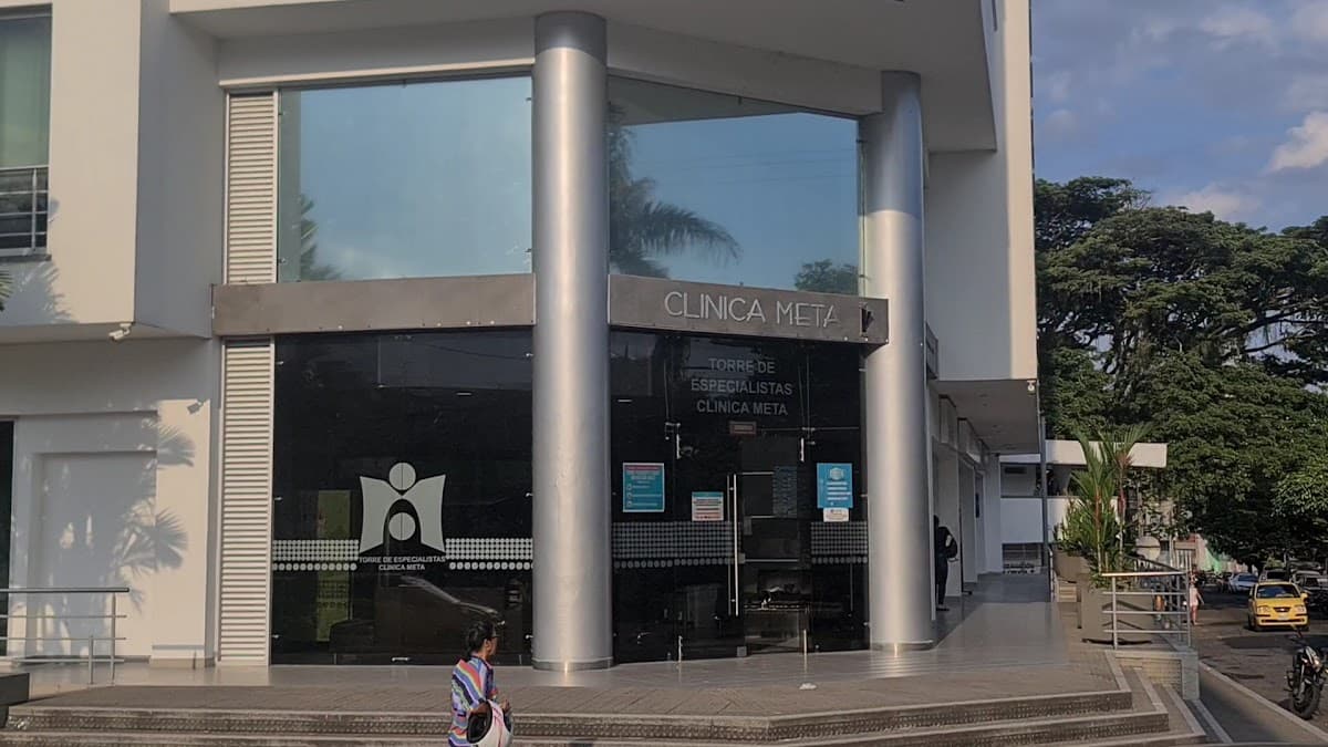 Edificio Torre de Especialistas Clinica Meta — foto