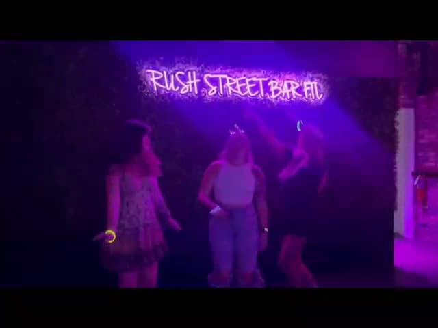 Rush Street Bar & Nightclub — foto