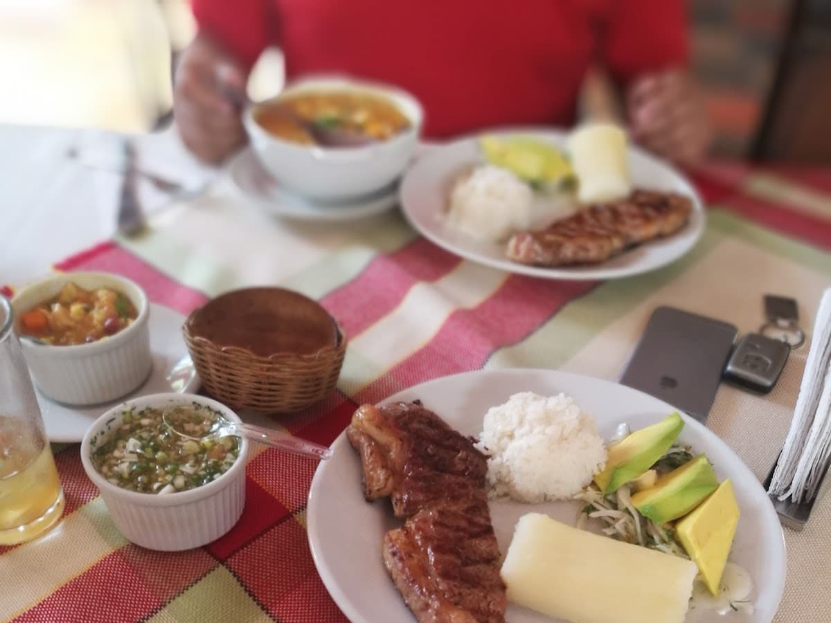 La Puerta del Sol Restaurante — foto