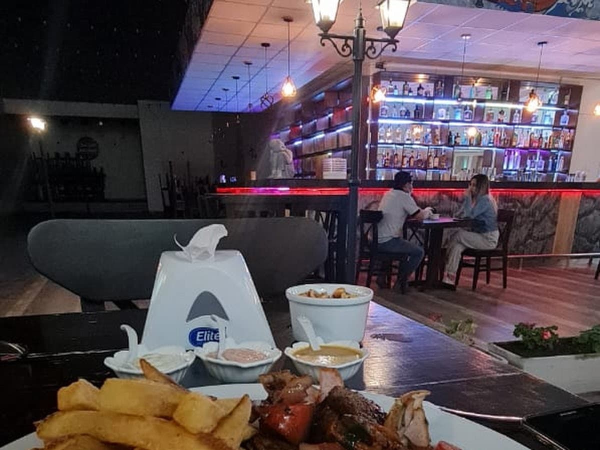 Casa Blanca Restobar — foto