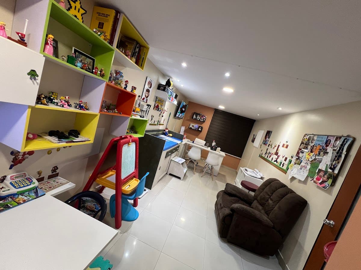 Clínica MediQal - Clínica de Especialidades Pediatricas — foto