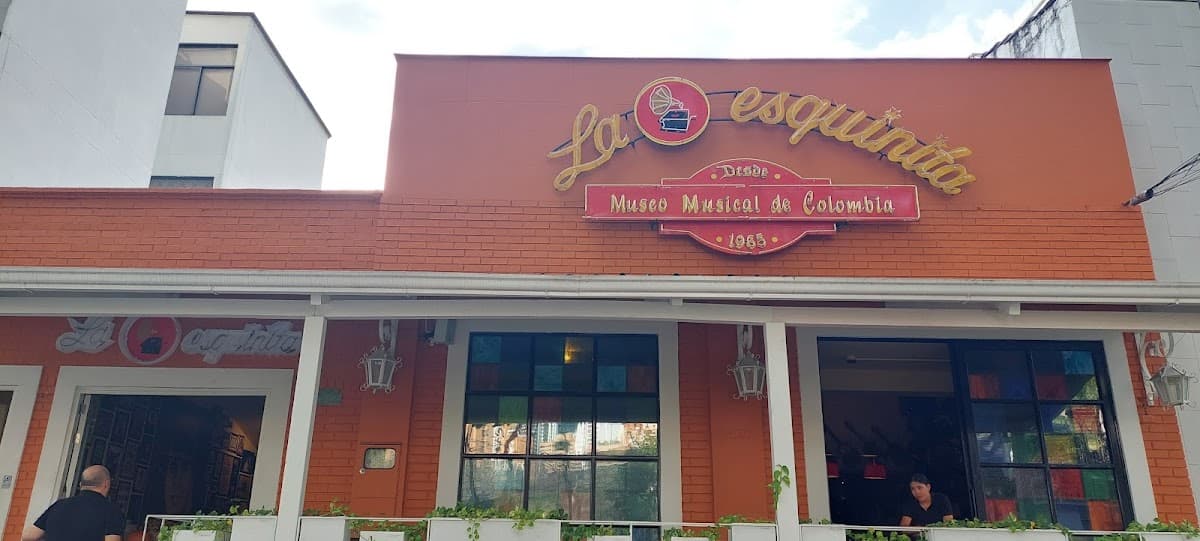 La Esquinita
