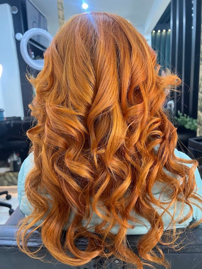 Andréia Patrícia Hair