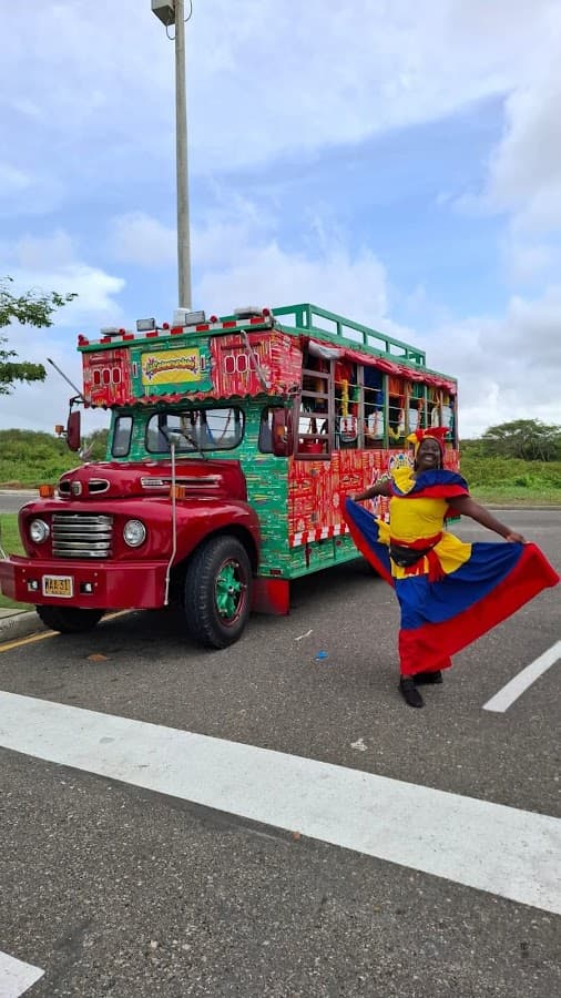 Chiva rumbera Barranquilla - La Carnavalera