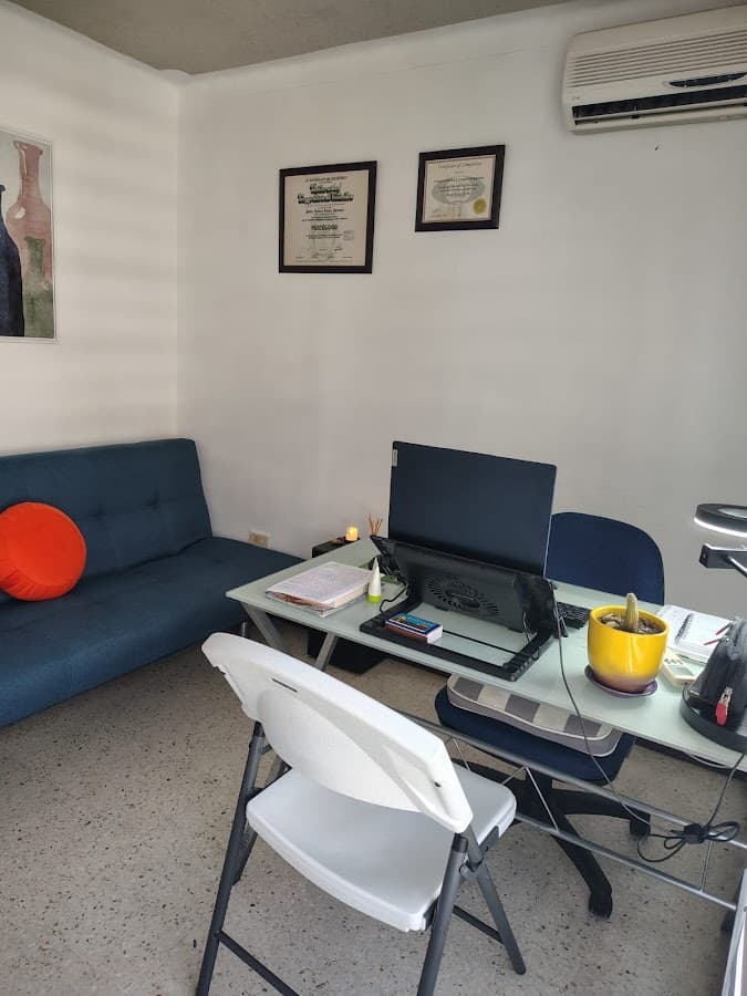 Psicóloga EMDR Paola Loaiza | Ansiedad en Relaciones y Apego Cali — foto