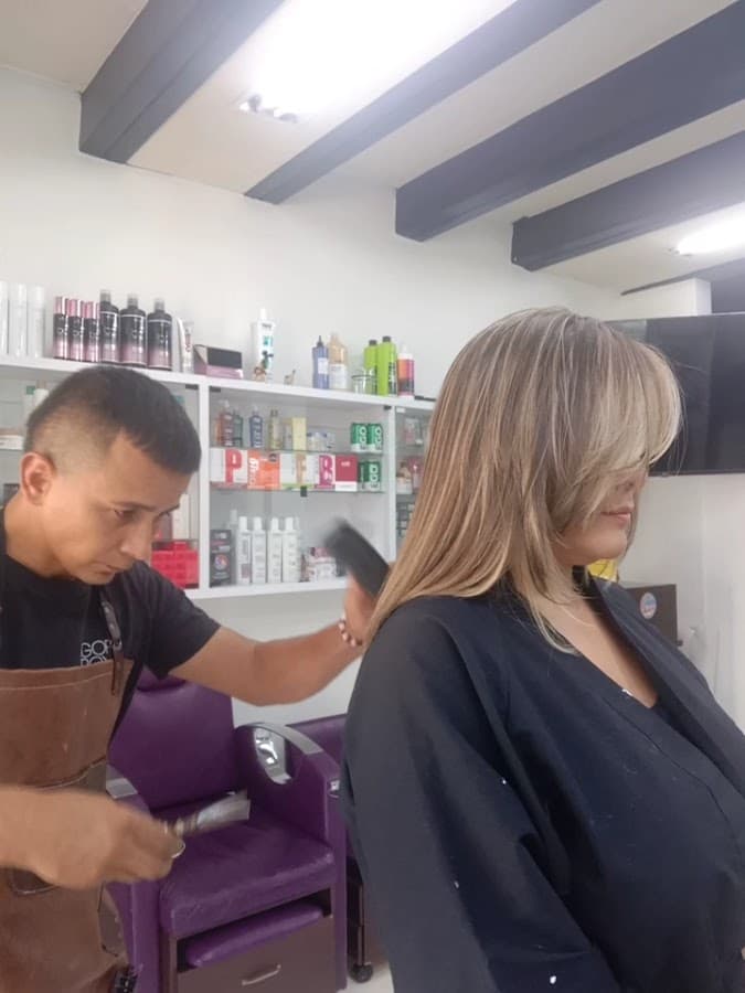 Salón De Belleza OSCAR ARBOLEDA — foto
