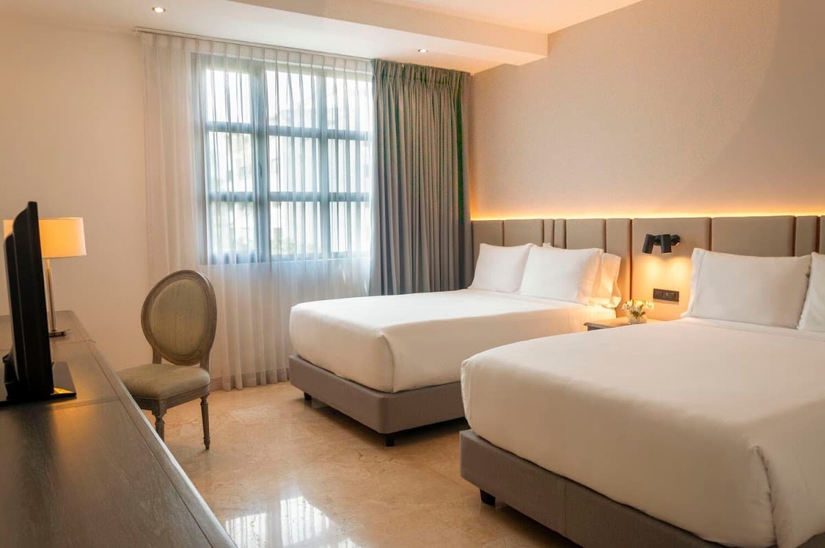 Hotel NH Cali Boulevard del Río — foto