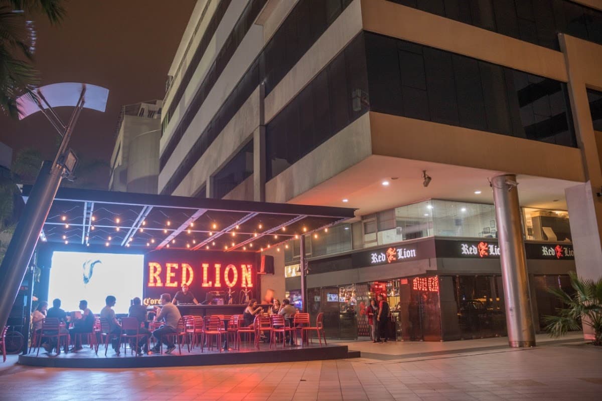 Red Lion | Bar en Guayaquil