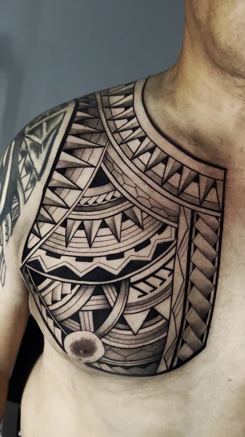STUDIO 13 TATTOO — foto