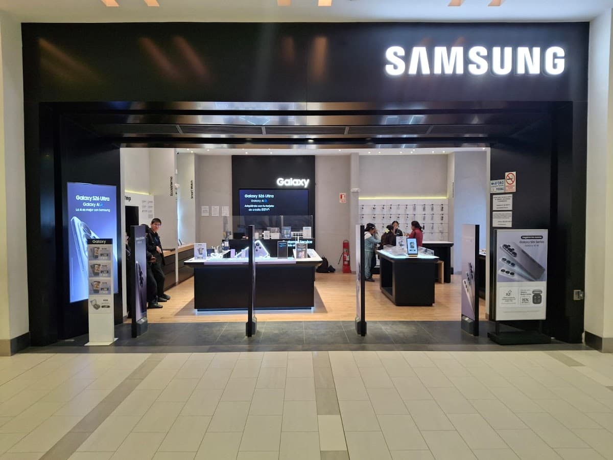 Tienda de Experiencia Samsung Real Plaza Huancayo