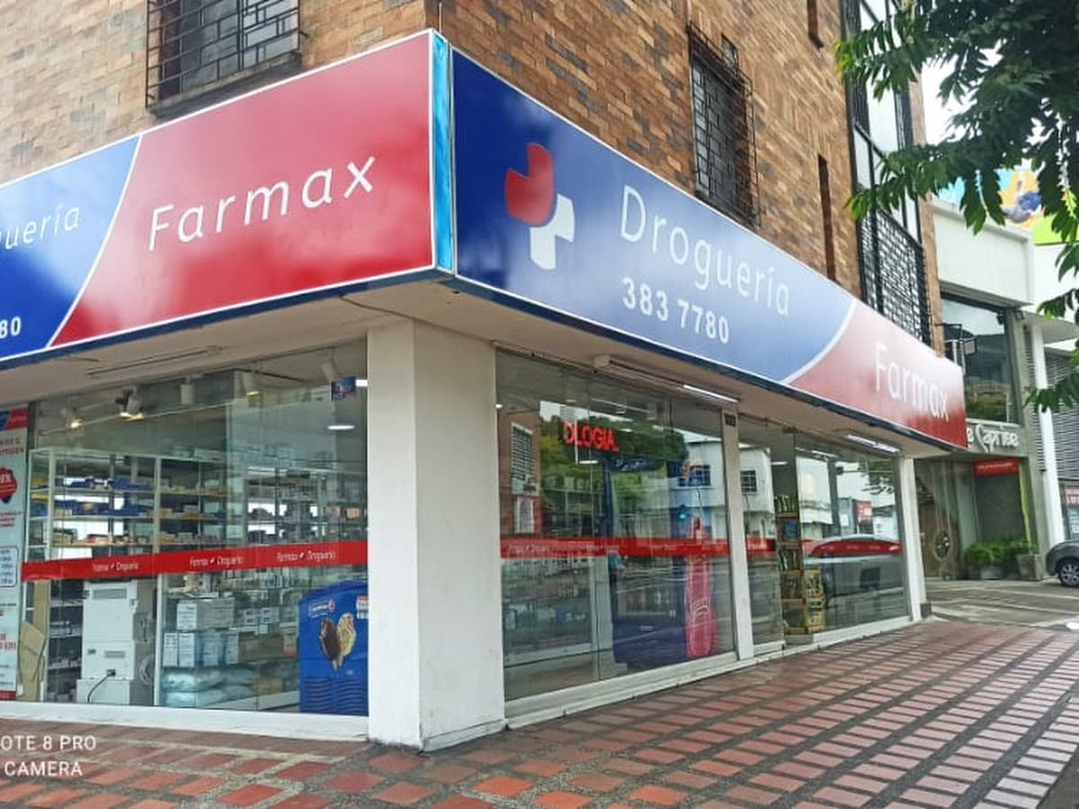 DROGUERIA FARMAX EN CALI Barrio, Granada