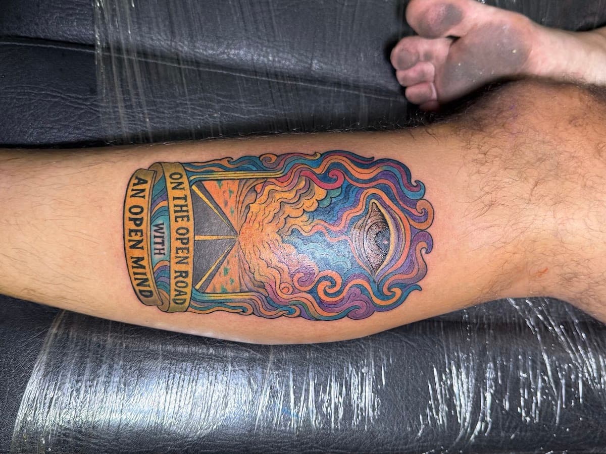INSTINK TATTOO