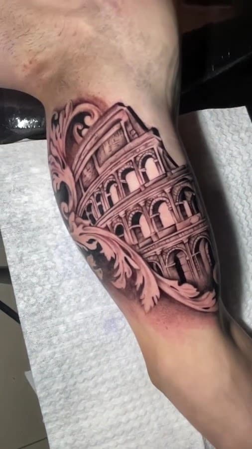 INSTINK TATTOO — foto