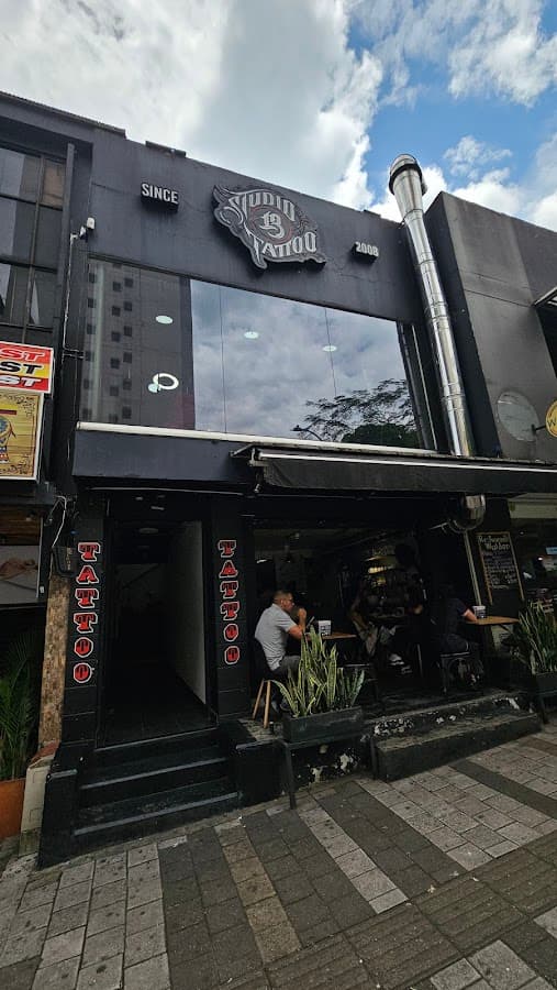 Studio 13