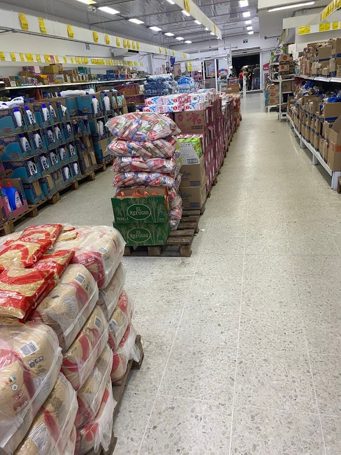 Tienda D1 — foto