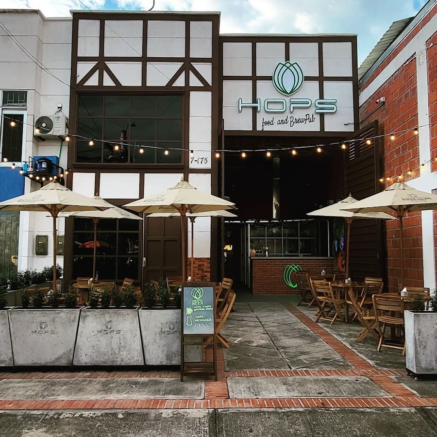 Hops - Food and Brew pub - Cervecería Artesanal