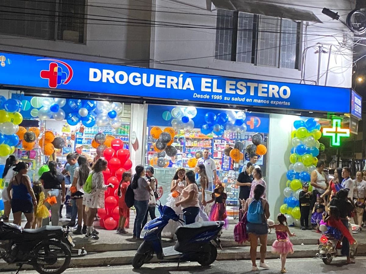 Drogueria El Estero Antonio Villavicencio — foto
