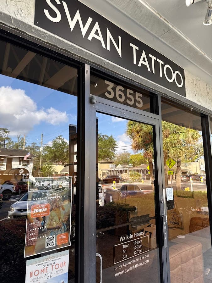 Swan Tattoo — foto