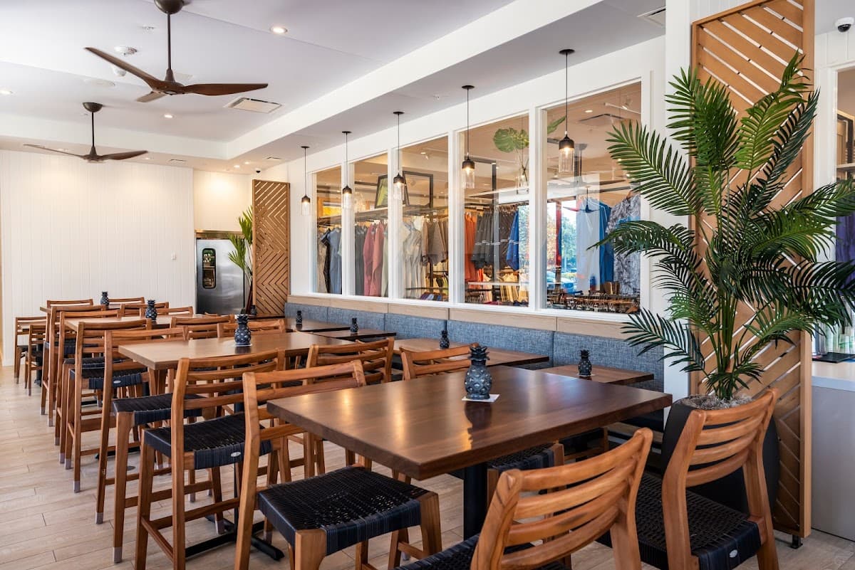 Tommy Bahama Marlin Bar