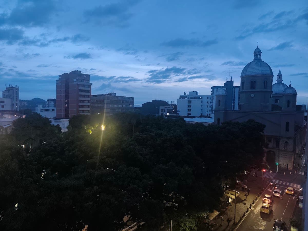 Plaza Bolívar, Pereira — foto